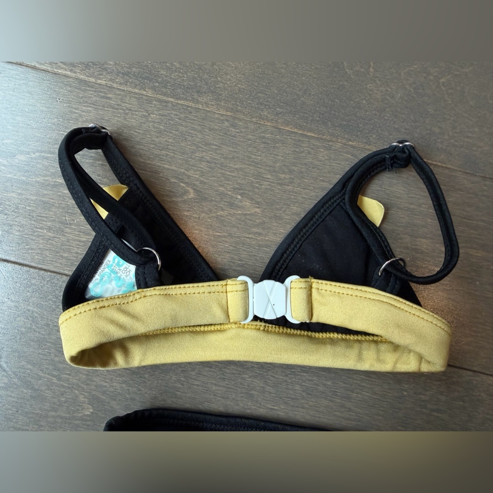 DESIGNER- Black & Gold Ruffle Triangle Bikini Set - Picture 6 of 11
